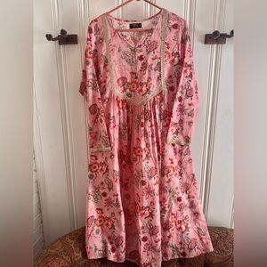 Elegant Pink Floral Midi Dress